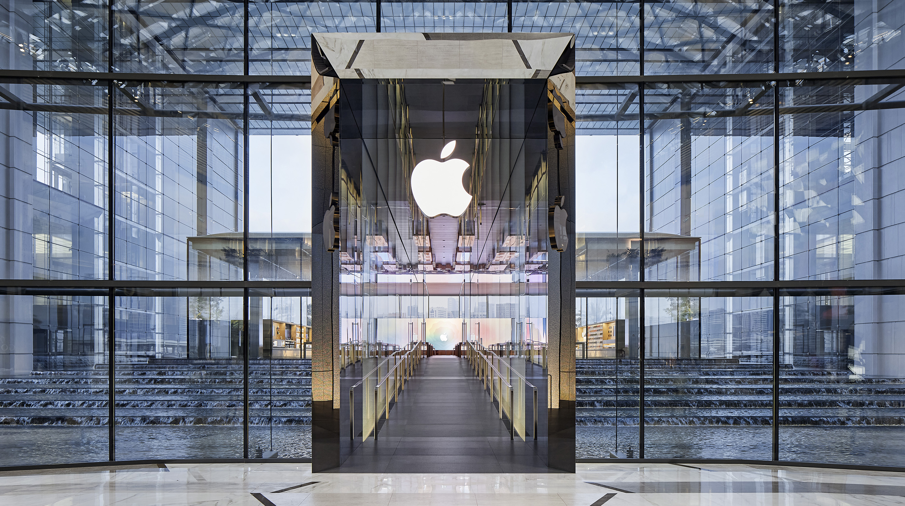 Apple Al Maryah Island opens Friday in the heart of Abu Dhabi - Apple