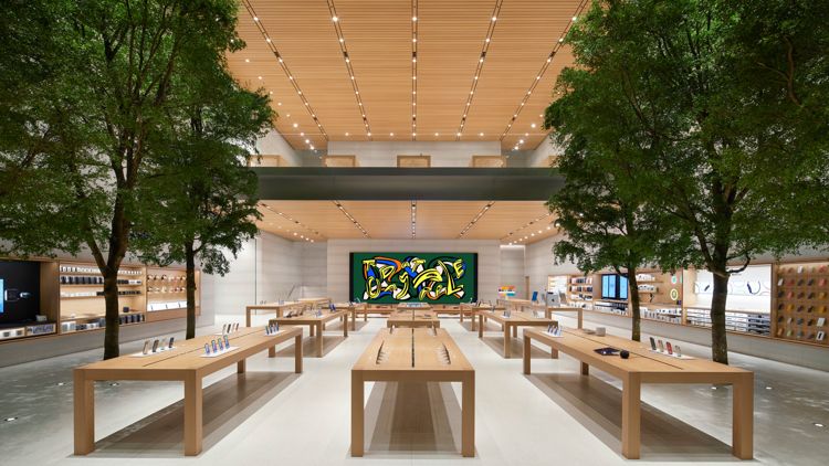 Apple Town Square - Electronics Store